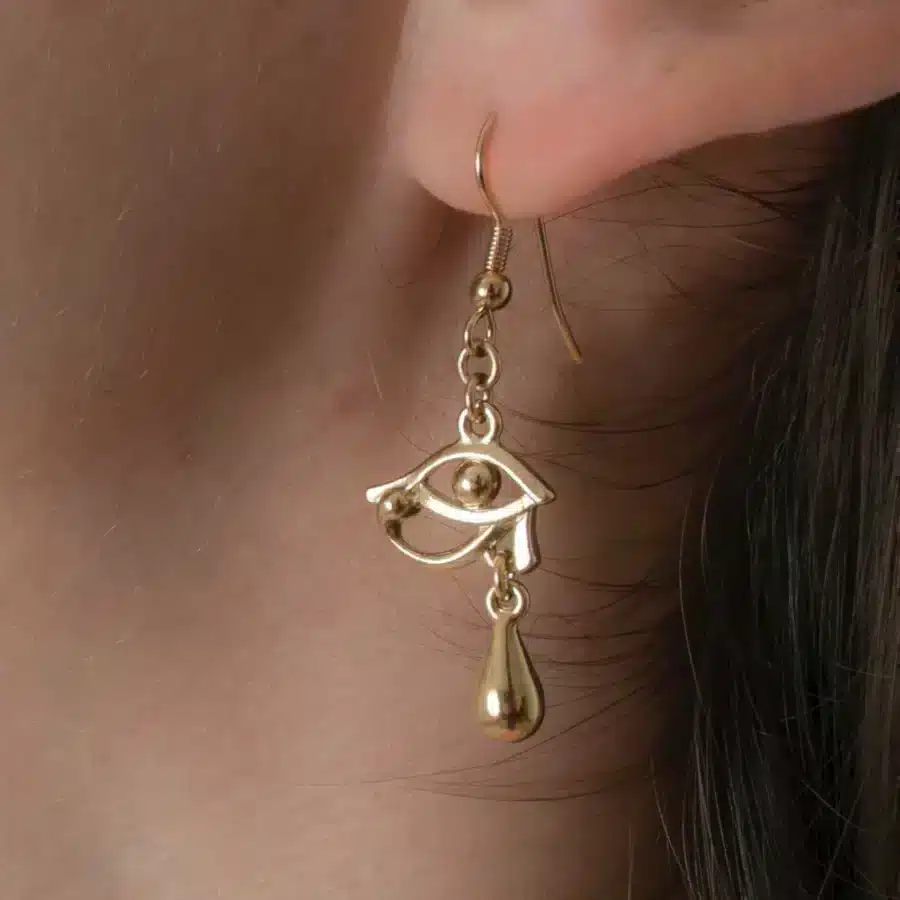 Sylvie Monthule Oorbellen Eye Of Horus Goud