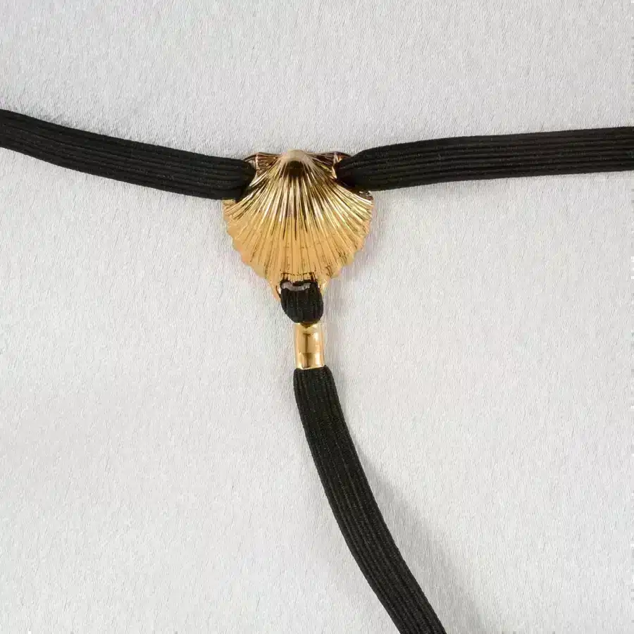 Sylvie Monthule G String Ocean Of Caresses Goud