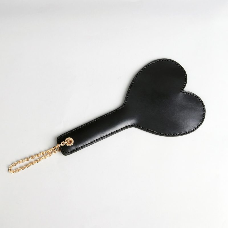 Elif Domanic Heart Shaped Spanker Zwart