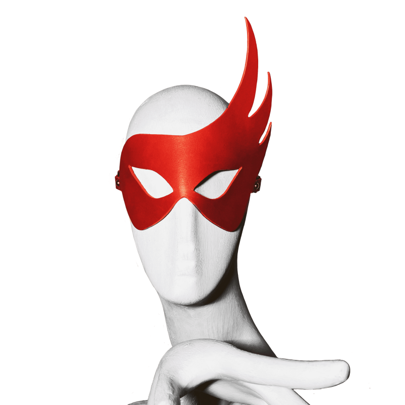 Elif Domanic Nima Masker Valentines Collection