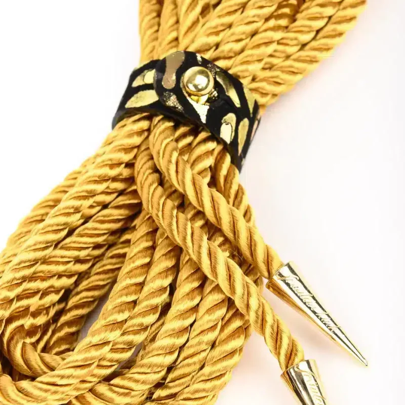 Fraulein Kink Deluxe Bondage Touw Met Spikes 2